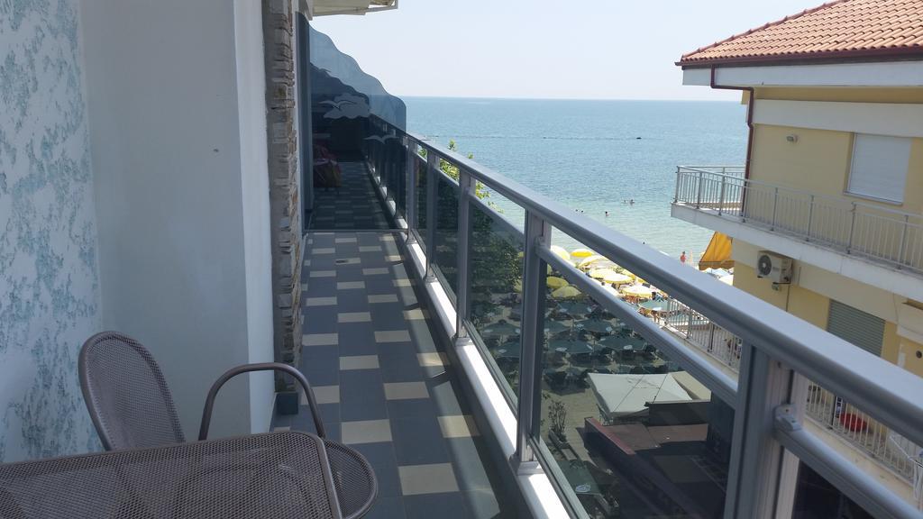 Kymata Hotell Paralía Exteriör bild